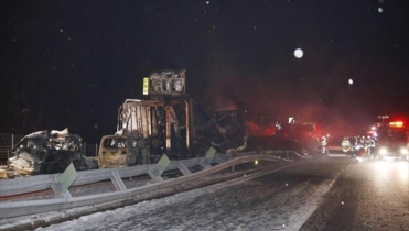 জাপানে দুর্ঘটনার কবলে অর্ধ-শতাধিক গাড়ি, নিহত দুই